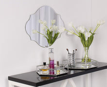 Load image into Gallery viewer, Mirrored Accent Trays (2 Piece Set)